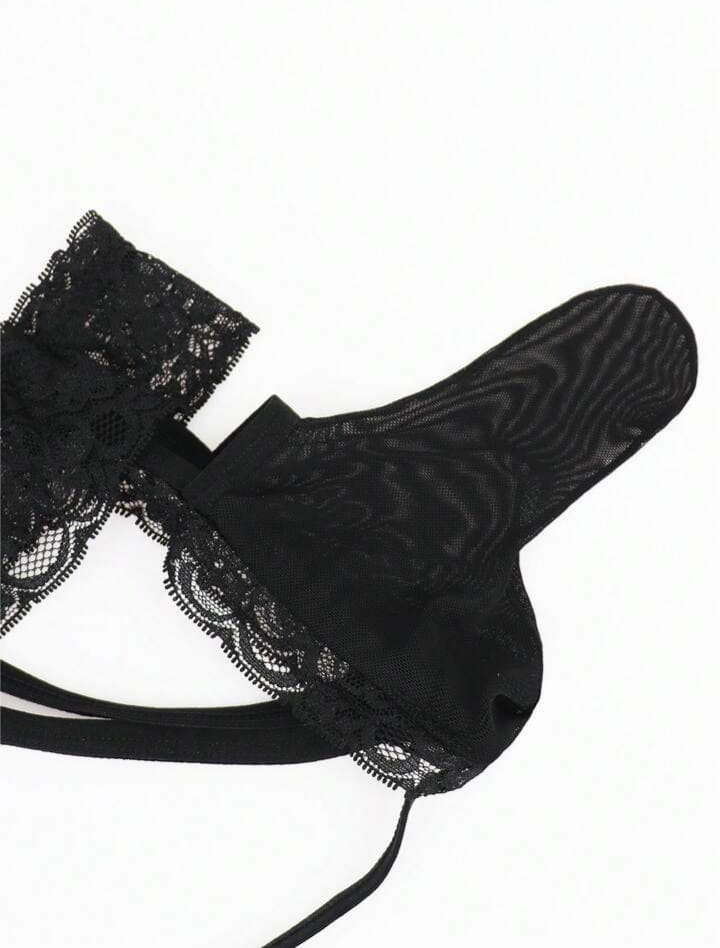 Noir Lace Sculpt Thong